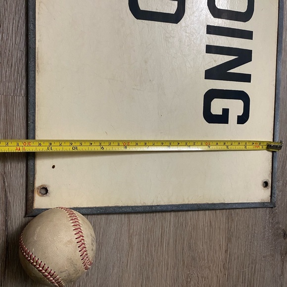 Vintage ‘Skateboard Riding is Prohibited’ Los Angeles 1970’s Metal Large Sign - Picture 6 of 11